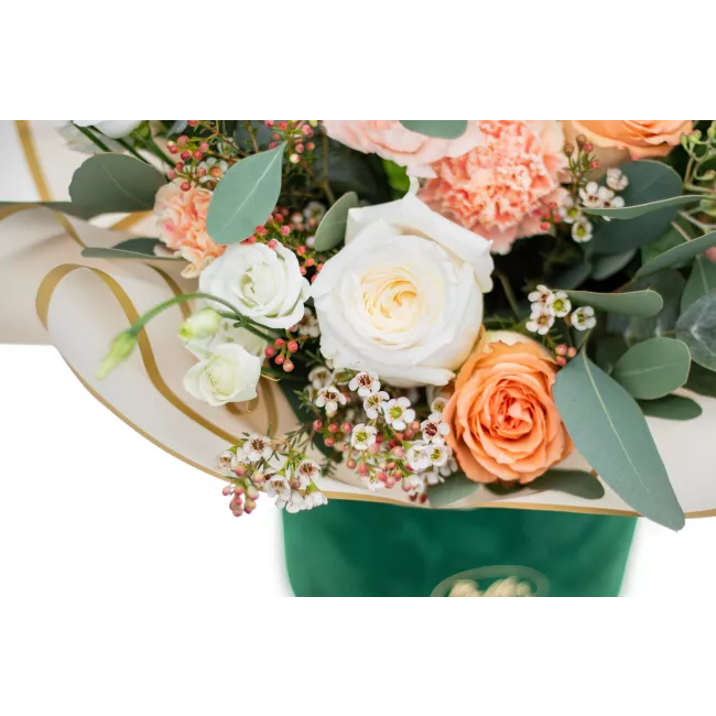 květinový box růží a karafiátů